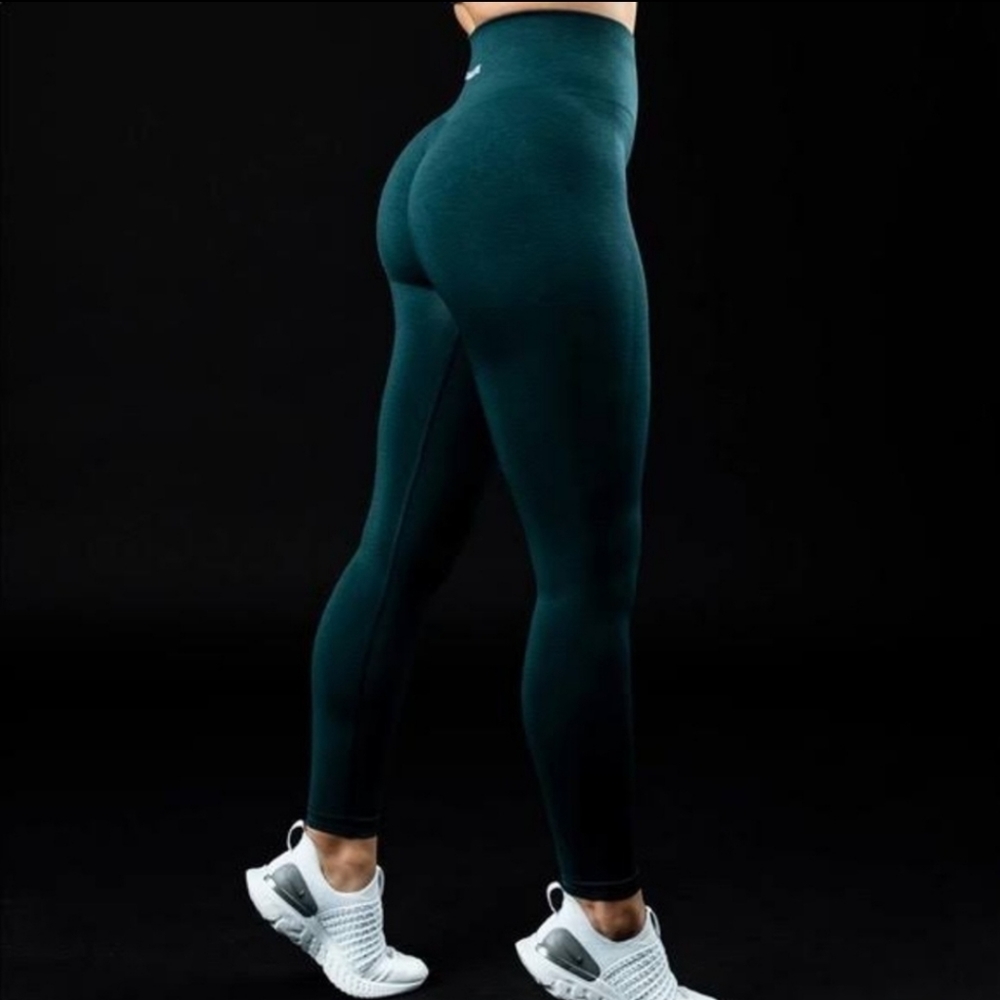 Alphalete Amplify Dark Water